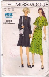 7944 VOGUE 1970 A - LINE SHORT - LONG SLEEVE DRESS LENGTHS PATTERN 14 36"B
